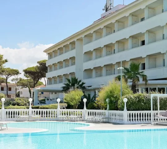 Domizia Palace Hotel